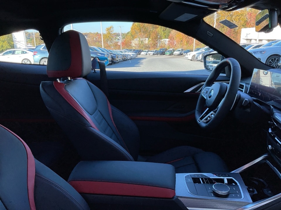 2026 BMW 4 Series M440i - Photo 30