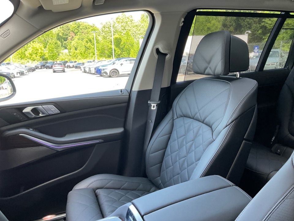 2026 BMW X7 40i - Photo 28