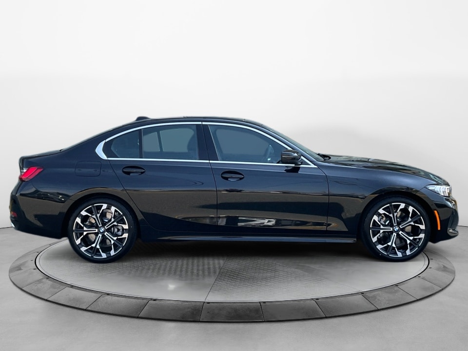 2026 BMW 3 Series 330i - Photo 8