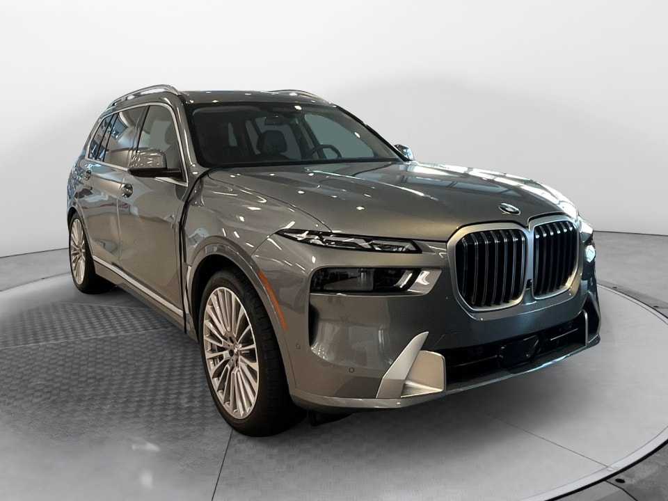 2026 BMW X7 40i's photo