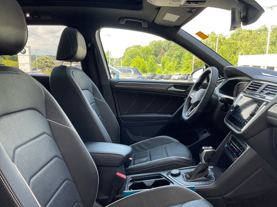 2022 Volkswagen Tiguan SEL R-LINE - Photo 34