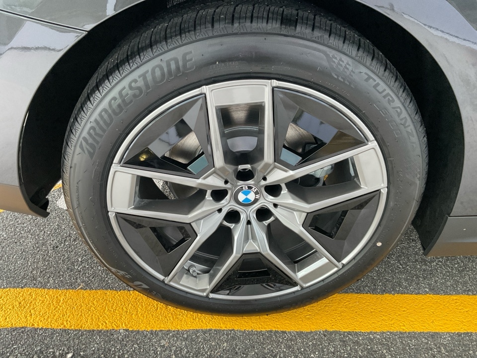 2026 BMW 5 Series 530i - Photo 22