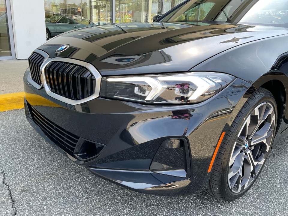 2026 BMW 3 Series 330i - Photo 26