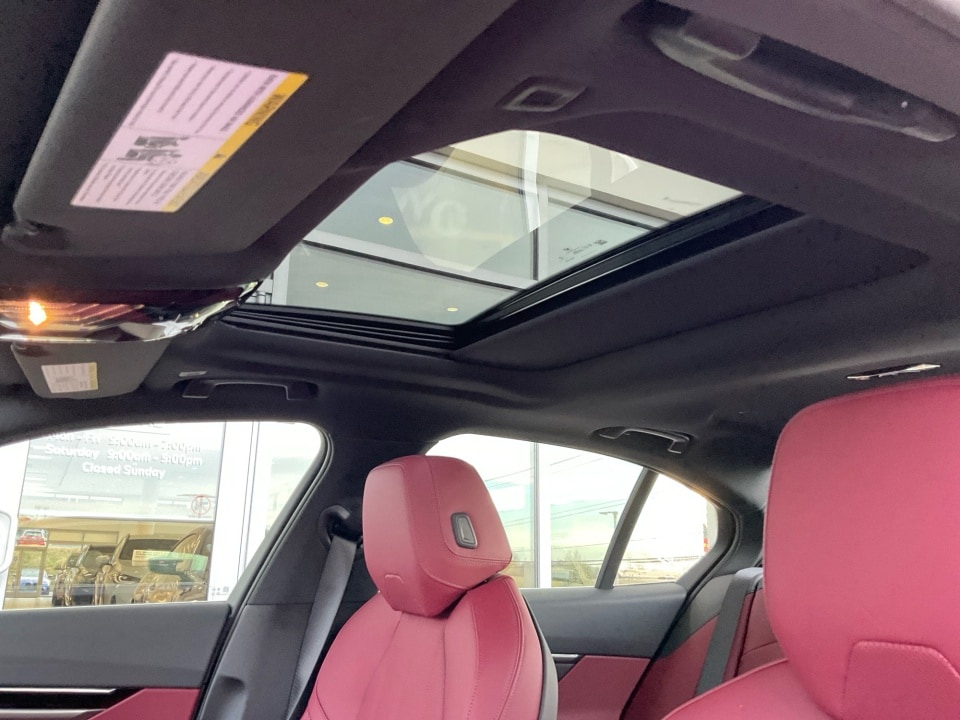 2026 BMW 5 Series 530i - Photo 20