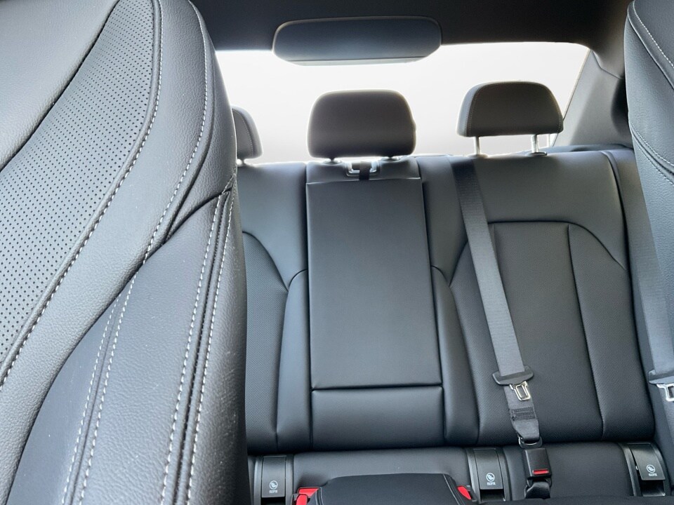 2026 BMW 3 Series 330i - Photo 12