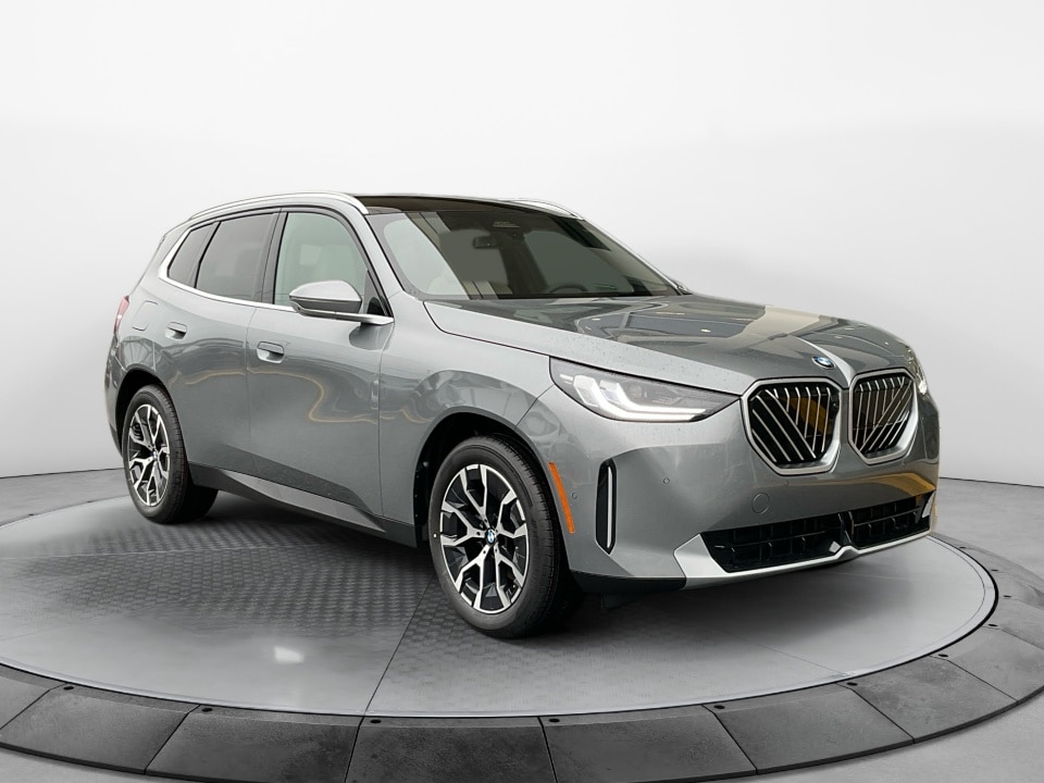 2026 BMW X3 30's photo