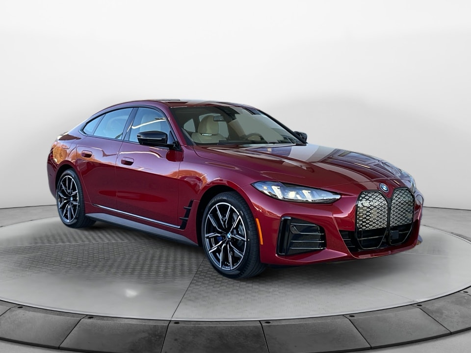 2025 BMW i4 40's photo