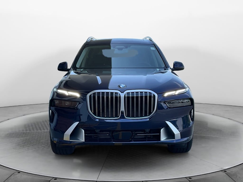 New 2026 BMW X7 xDrive40i SUV