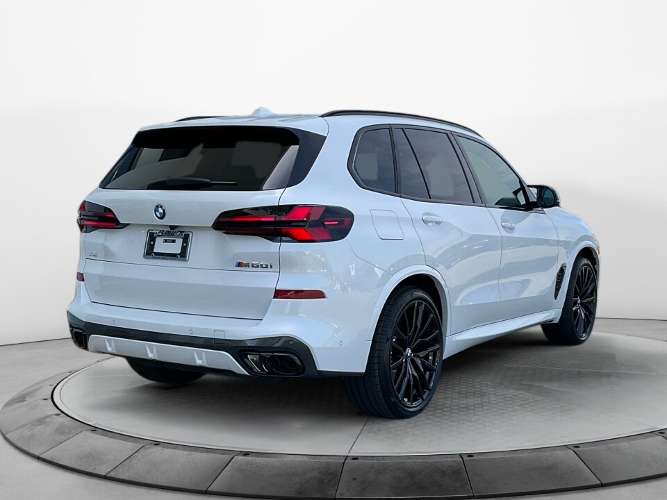 2026 BMW X5 M60i - Photo 7