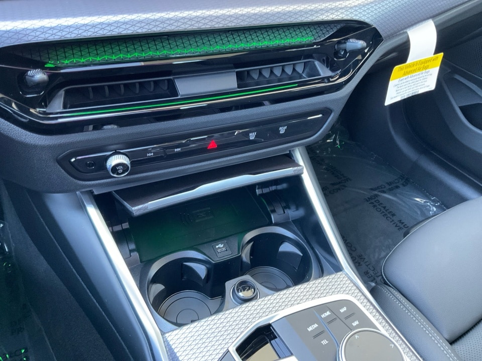 2026 BMW 3 Series 330i - Photo 18