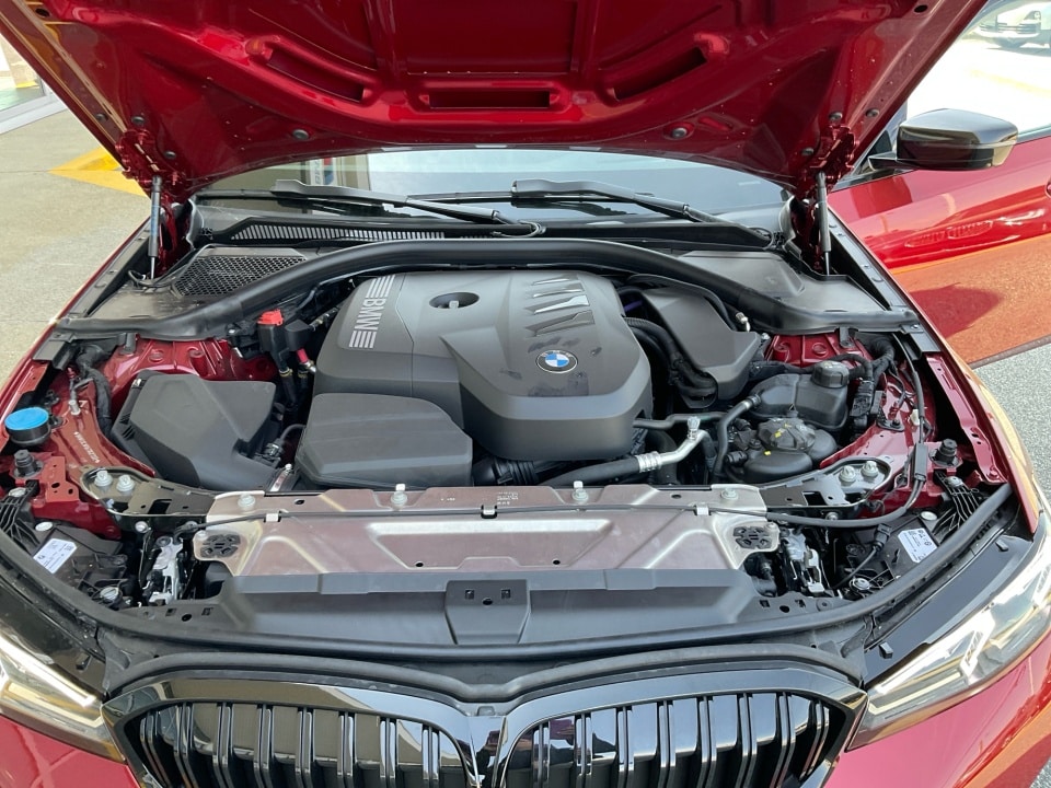 2026 BMW 3 Series 330i - Photo 16