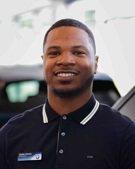 Staff member Jamar Gentry from ID_aecba9