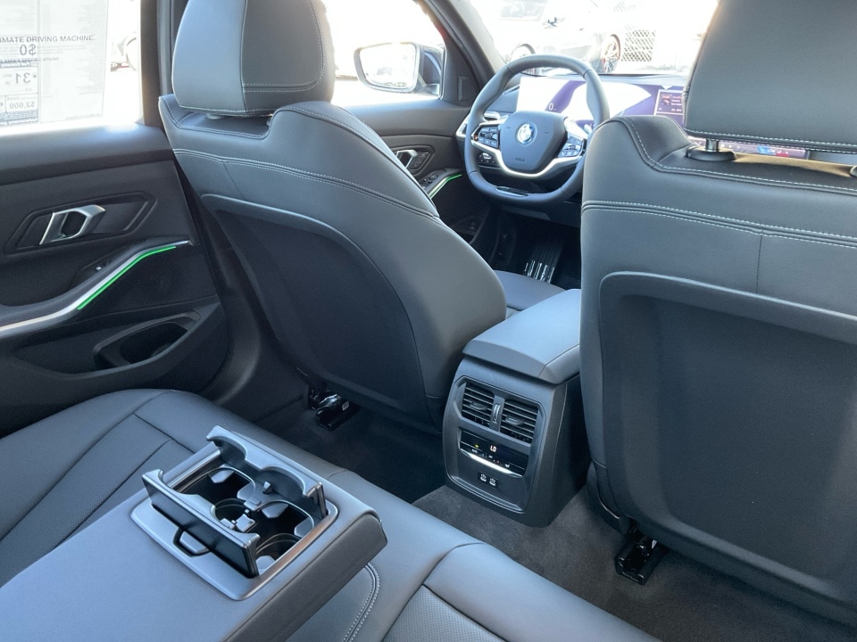 2026 BMW 3 Series 330i - Photo 29