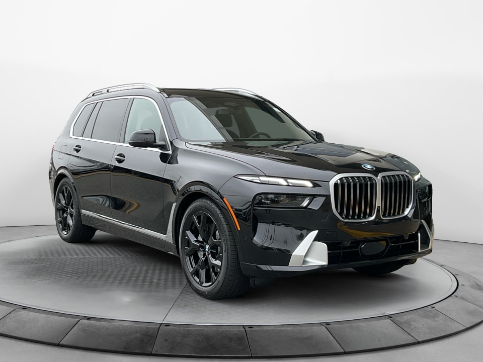 2026 BMW X7 40i's photo