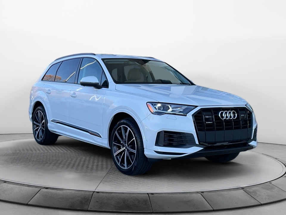 2021 Audi Q7 Premium Plus's photo