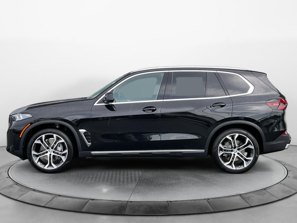 New 2026 BMW X5 xDrive40i SUV