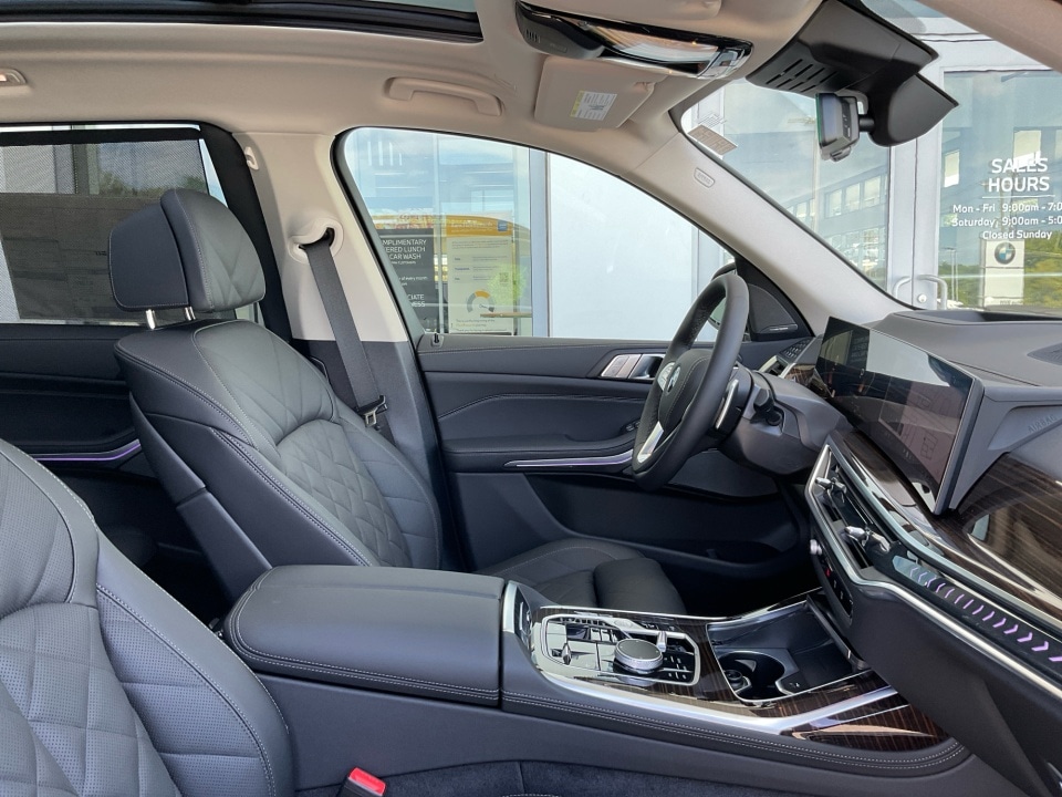 2026 BMW X7 40i - Photo 30