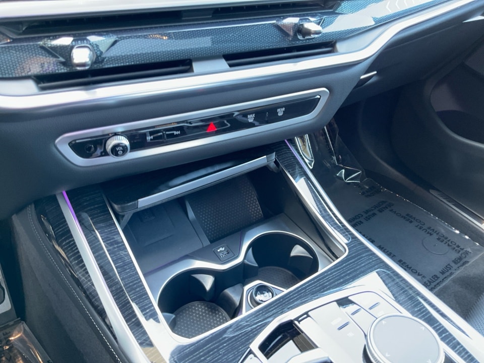 2026 BMW X7 40i - Photo 18