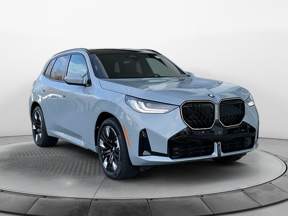 2026 BMW X3 30's photo