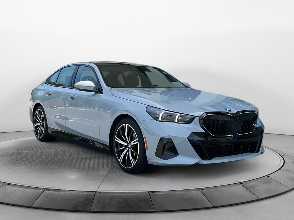 2025 BMW 5 Series 550e xDrive Sedan's photo