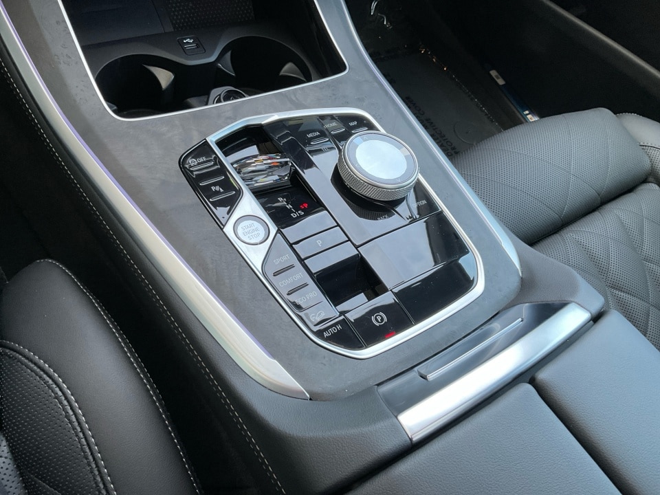 2026 BMW X5 M60i - Photo 20