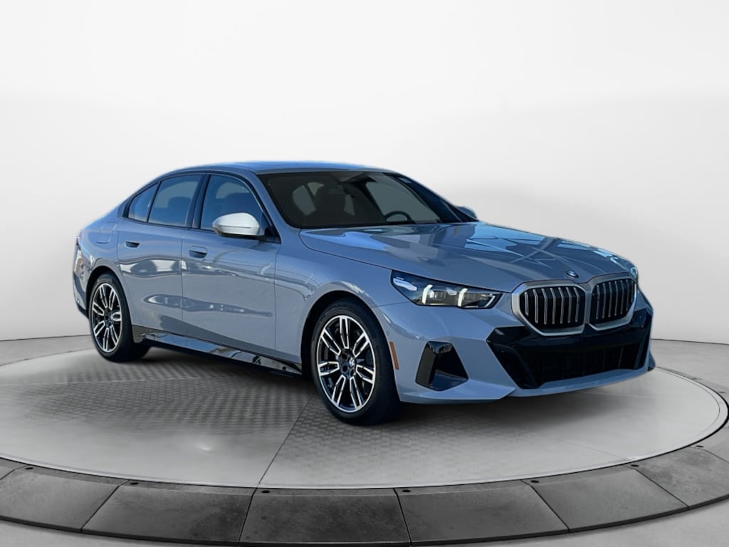 New 2026 BMW 530i xDrive Sedan