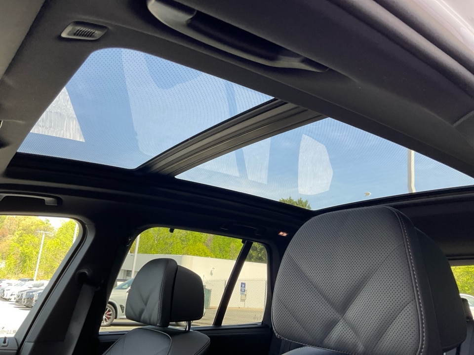 2026 BMW X5 M60i - Photo 21
