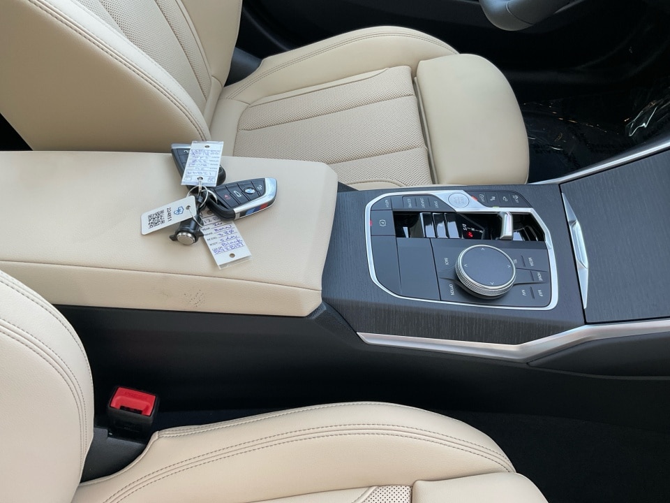 2026 BMW 3 Series 330i - Photo 34