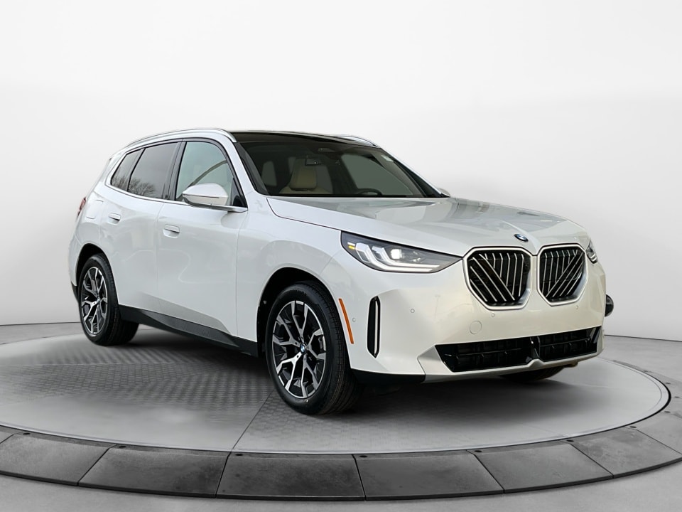 2026 BMW X3 30's photo