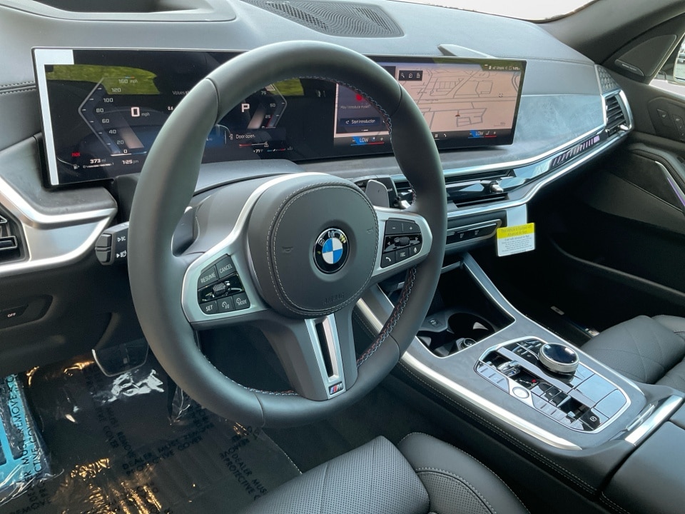 2026 BMW X5 M60i - Photo 10