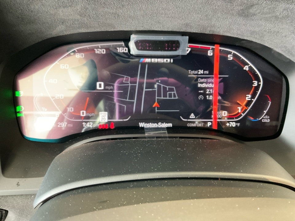 2026 BMW 8 Series M850i - Photo 11