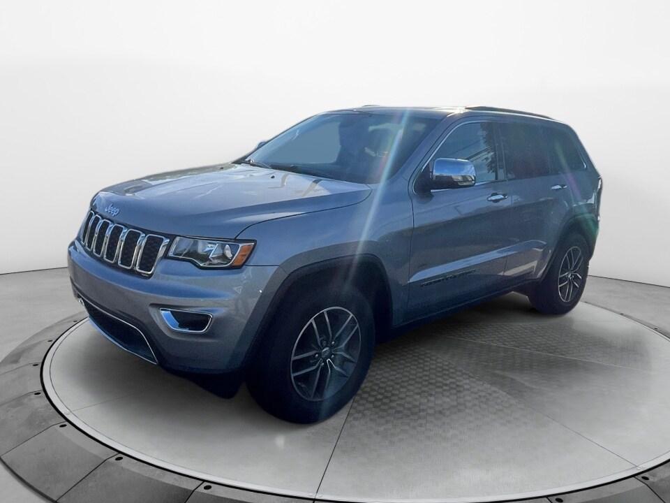 2017 Jeep Grand Cherokee Limited photo 3