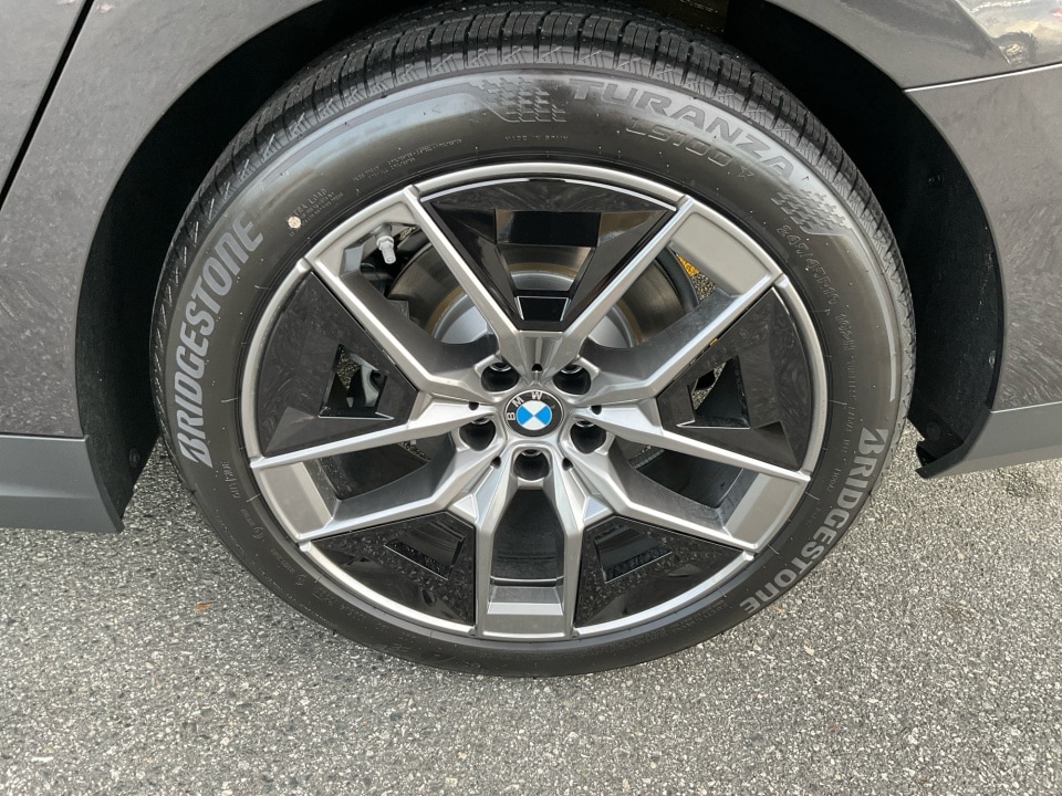 2026 BMW 5 Series 530i - Photo 21