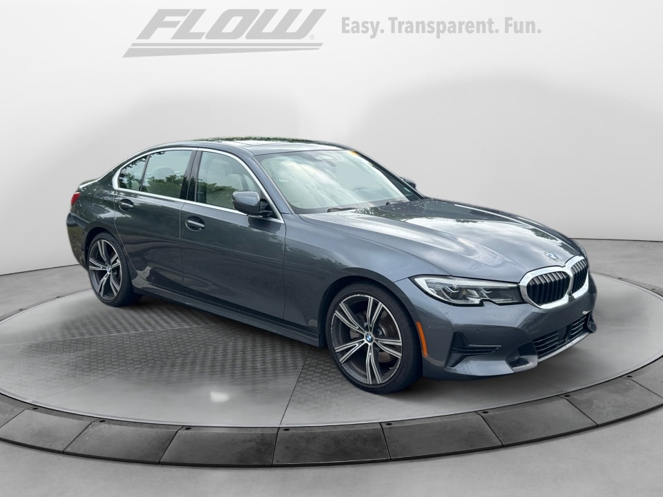 2019 BMW 3 Series 330i Sedan's photo
