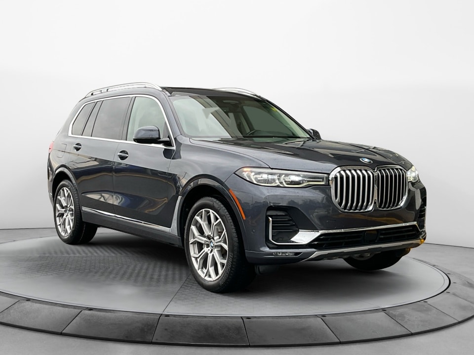 2019 BMW X7 40i's photo
