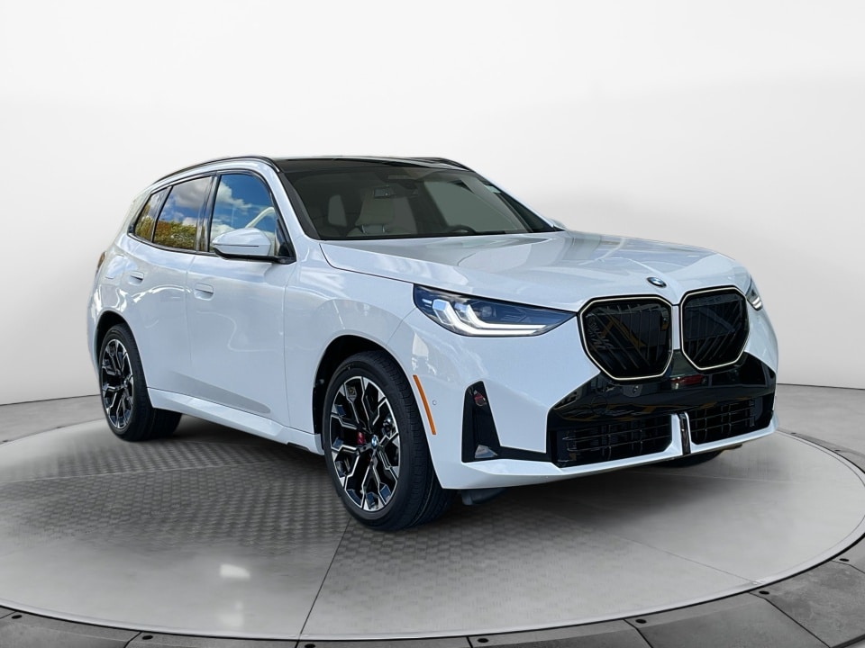 2026 BMW X3 30's photo