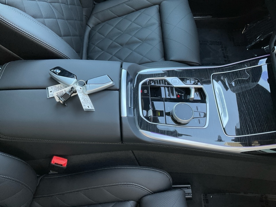 2026 BMW X7 40i - Photo 30
