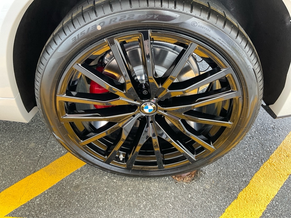 2026 BMW X5 M60i - Photo 22