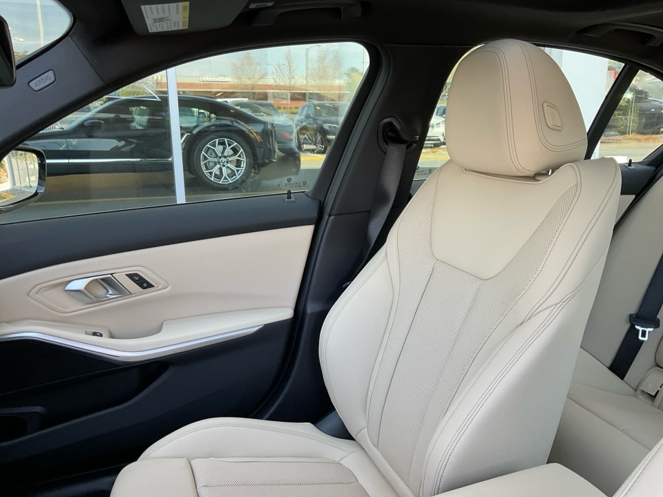 2026 BMW 3 Series 330i - Photo 28