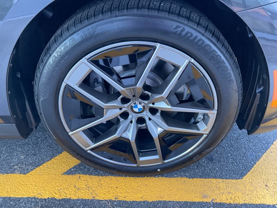 2026 BMW 5 Series 530i - Photo 24