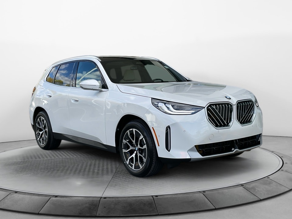 2026 BMW X3 30's photo