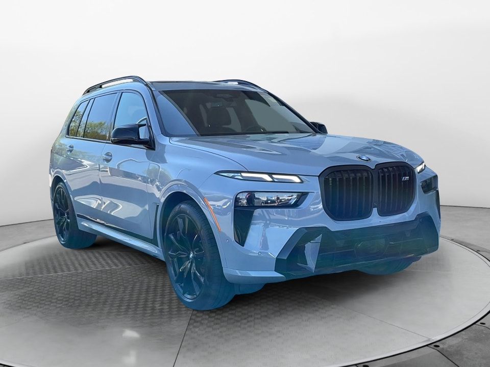 2024 BMW X7 M60i's photo