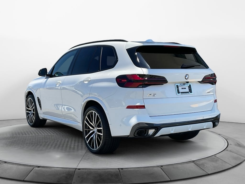 New 2026 BMW X5 xDrive40i SUV
