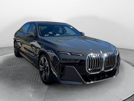 2025 BMW 760i xDrive Sedan