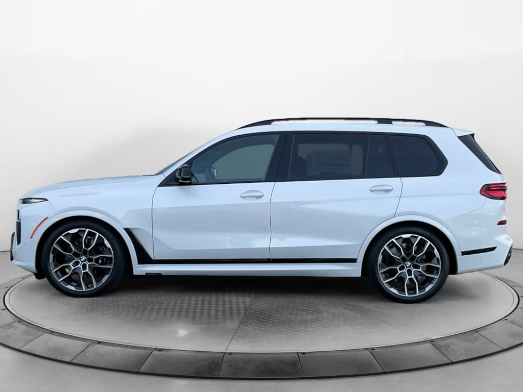 New 2026 BMW X7 M60i SUV