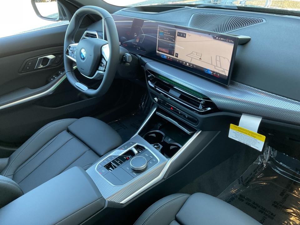 2026 BMW 3 Series 330i - Photo 32