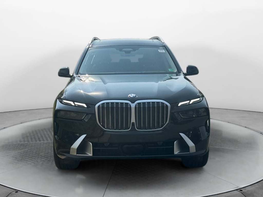New 2026 BMW X7 xDrive40i SUV