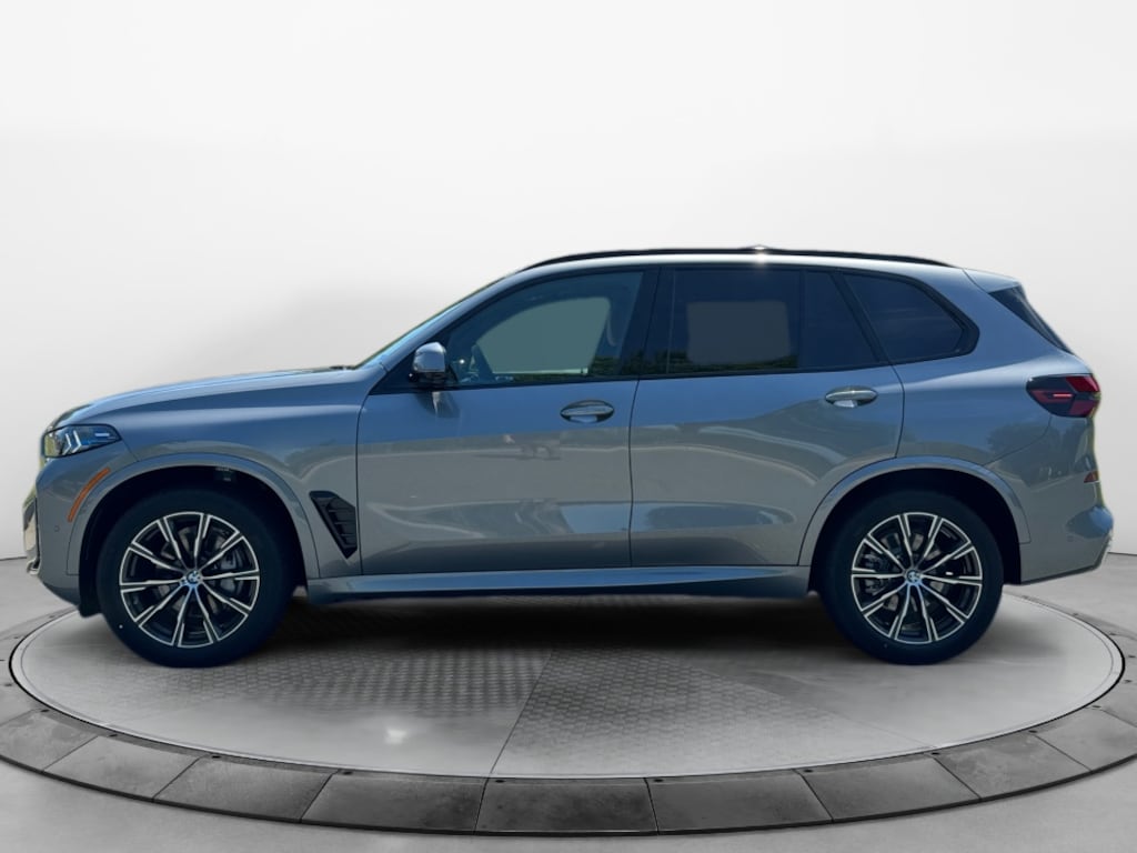 New 2026 BMW X5 xDrive40i SUV