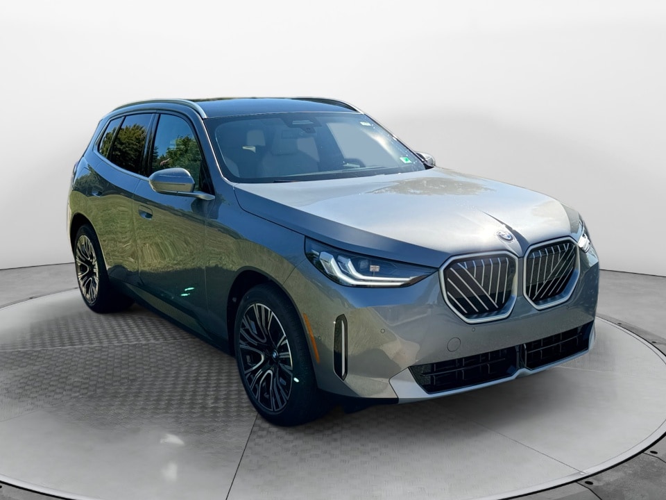 2026 BMW X3 30's photo