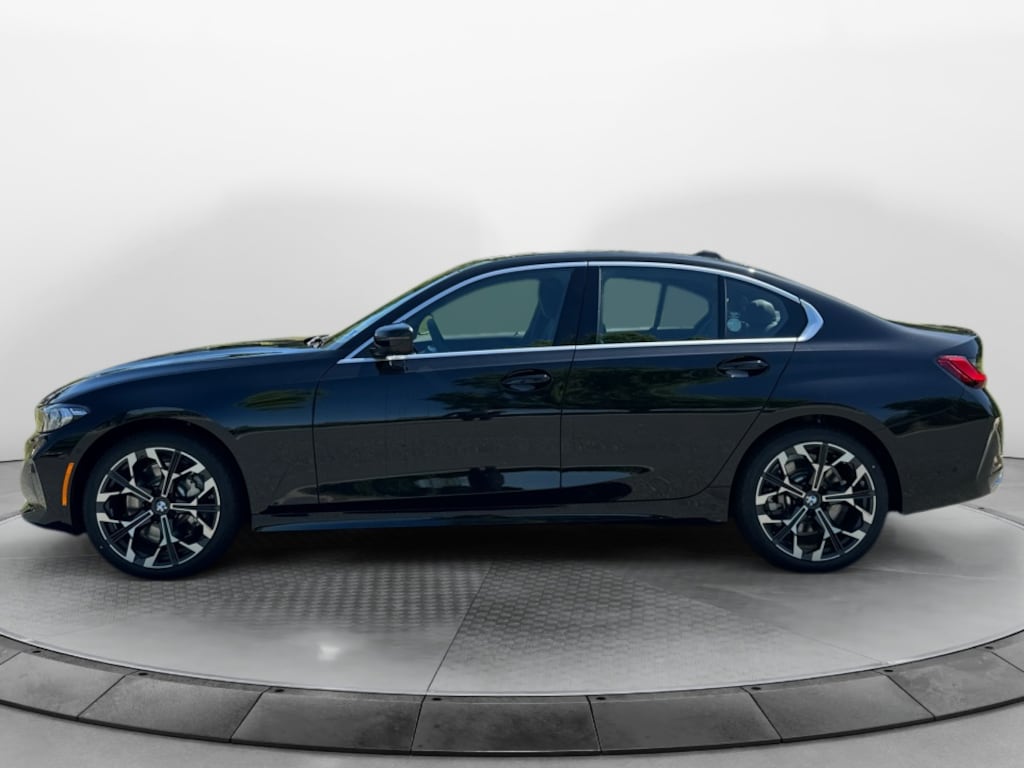 New 2026 BMW 330i xDrive Sedan